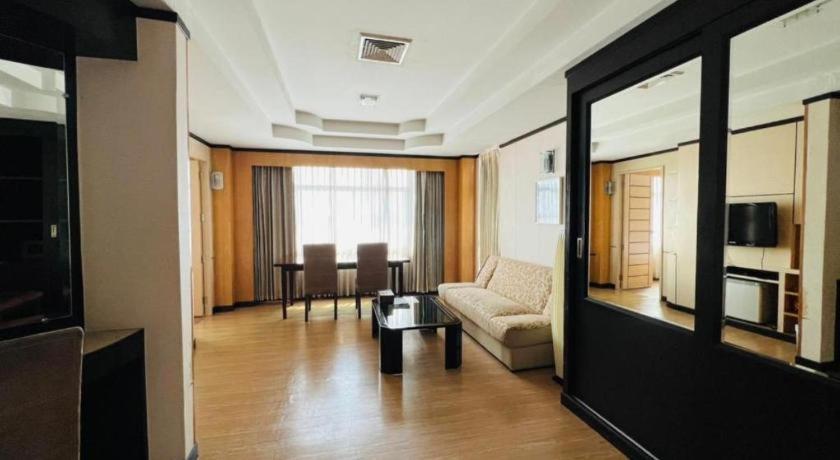 Western Grand Hotel Ratchaburi Ban Bang Kra Exteriör bild