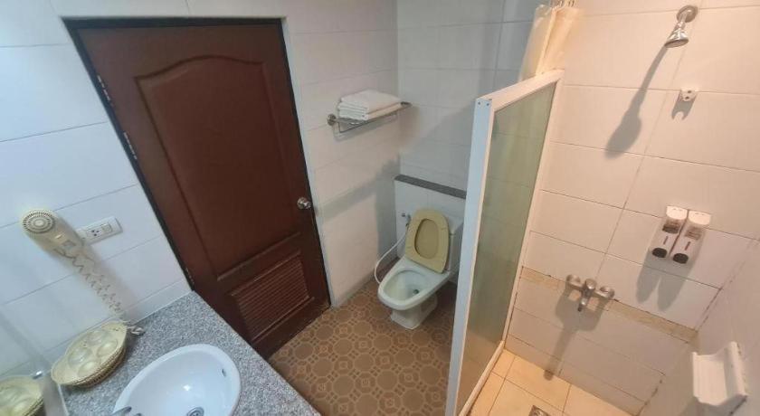 Western Grand Hotel Ratchaburi Ban Bang Kra Exteriör bild