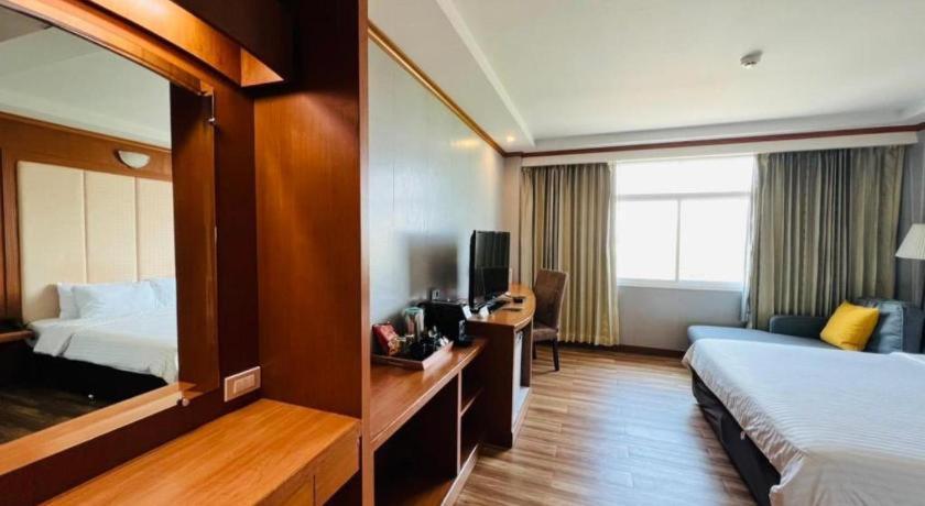 Western Grand Hotel Ratchaburi Ban Bang Kra Exteriör bild