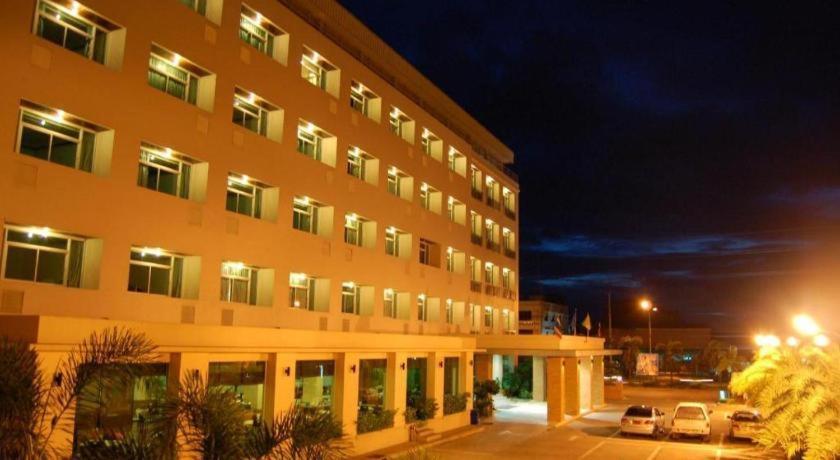 Western Grand Hotel Ratchaburi Ban Bang Kra Exteriör bild
