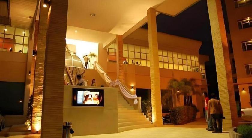 Western Grand Hotel Ratchaburi Ban Bang Kra Exteriör bild